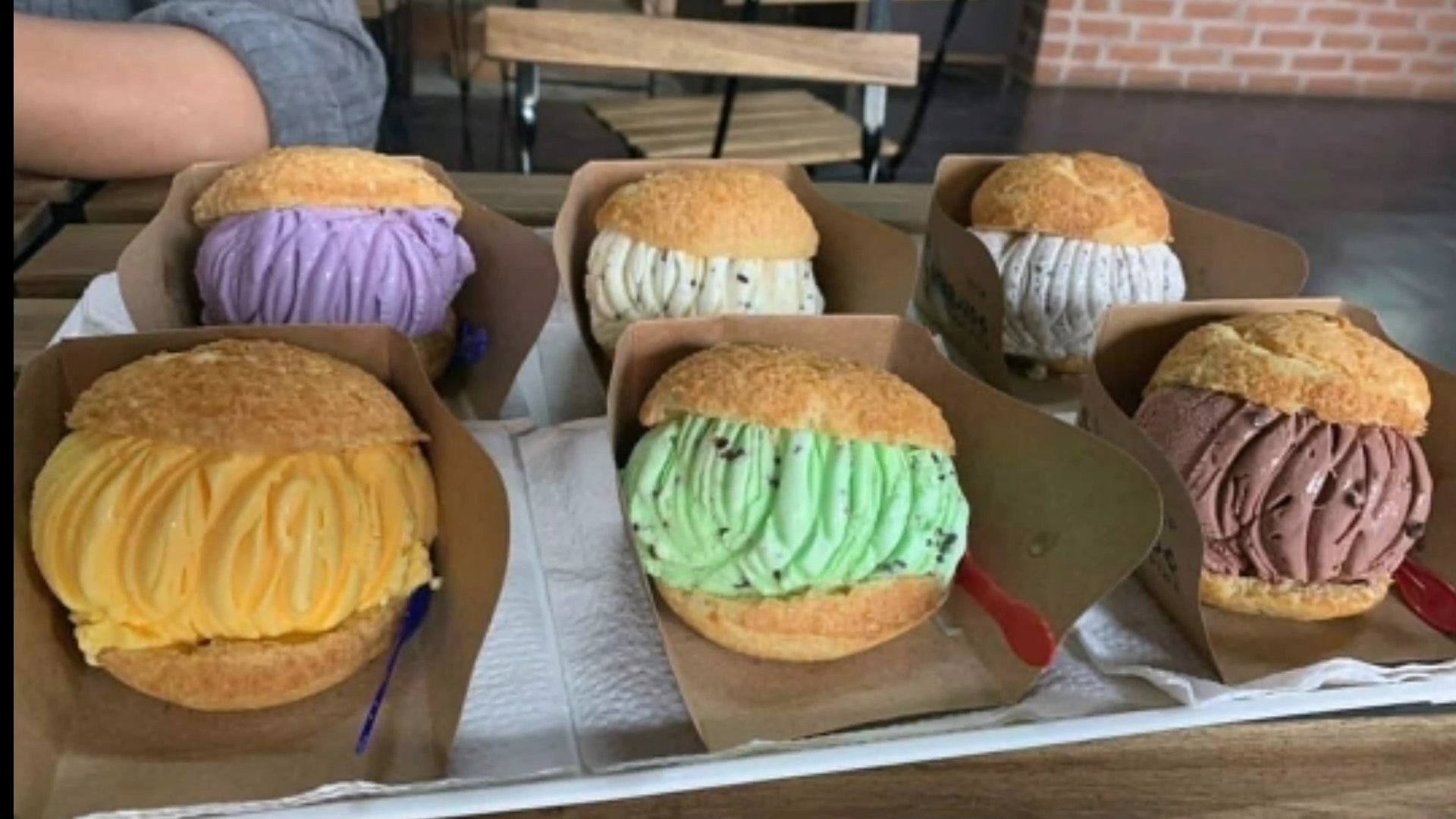 Misi melayan nafsu tekak di Ipoh Hokkaido Icecream Puff Blog Abah